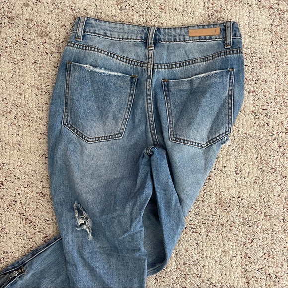Tobi Denim Jeans - Picture 2 of 4